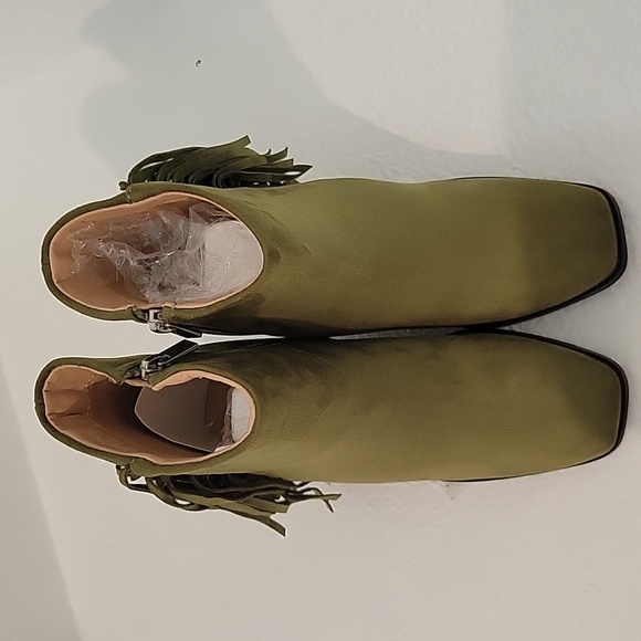 Women's Square Toe Chunky Block Heel Fringe Side Zipper Ankle Boots - Picture 3 of 7